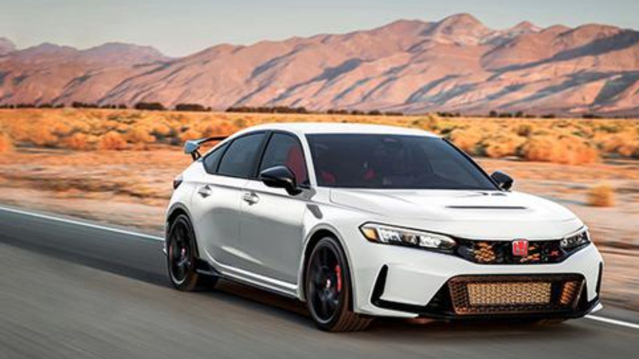 Harga Honda Civic RS e:HEV dan Type R Terbaru Januari 2026: Sedan Hybrid Premium dan Hatchback Sporty