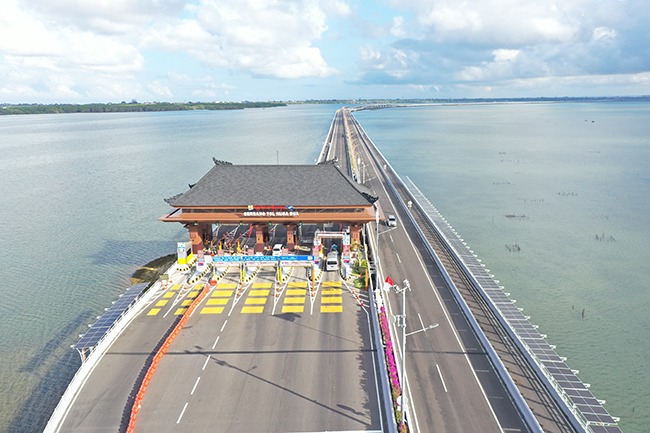 PLTS Tol Bali - Mandara, Buktikan Sukses Tekan Emisi, Padahal baru 9 Bulan Beroperasi