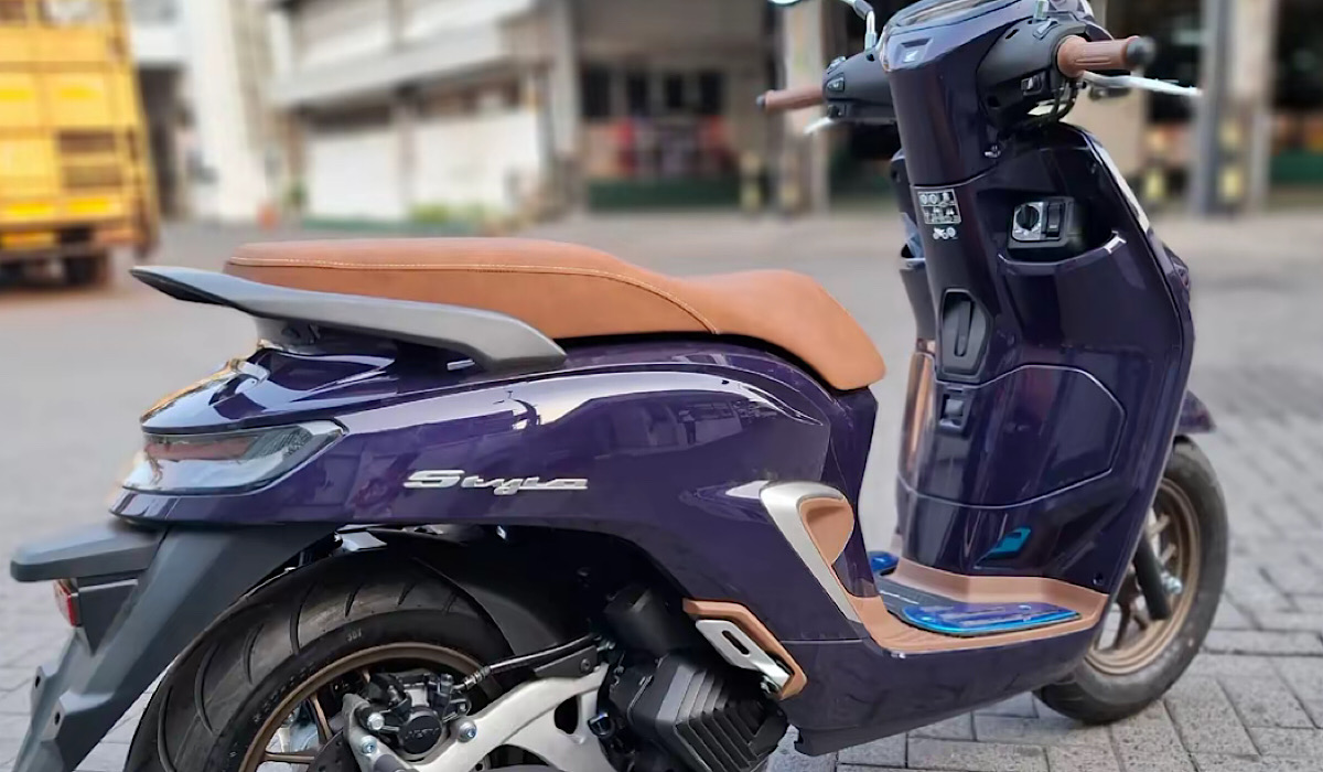 Honda Stylo 160 ABS Mampukah Melawan Popularitas Vespa Matic?