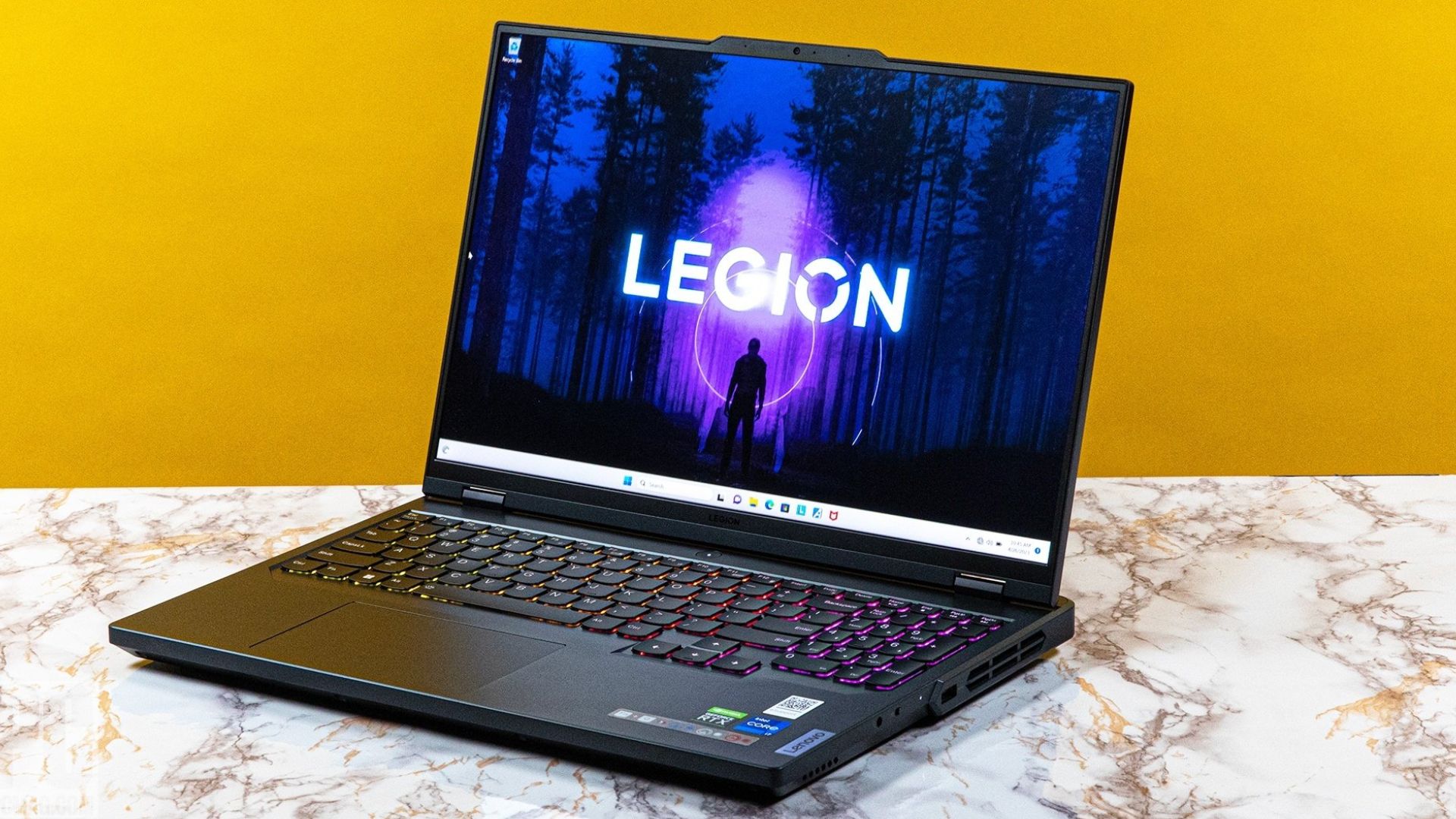 Review Lenovo Legion Pro 5i: Laptop Gaming Kencang dengan Layar OLED 240Hz