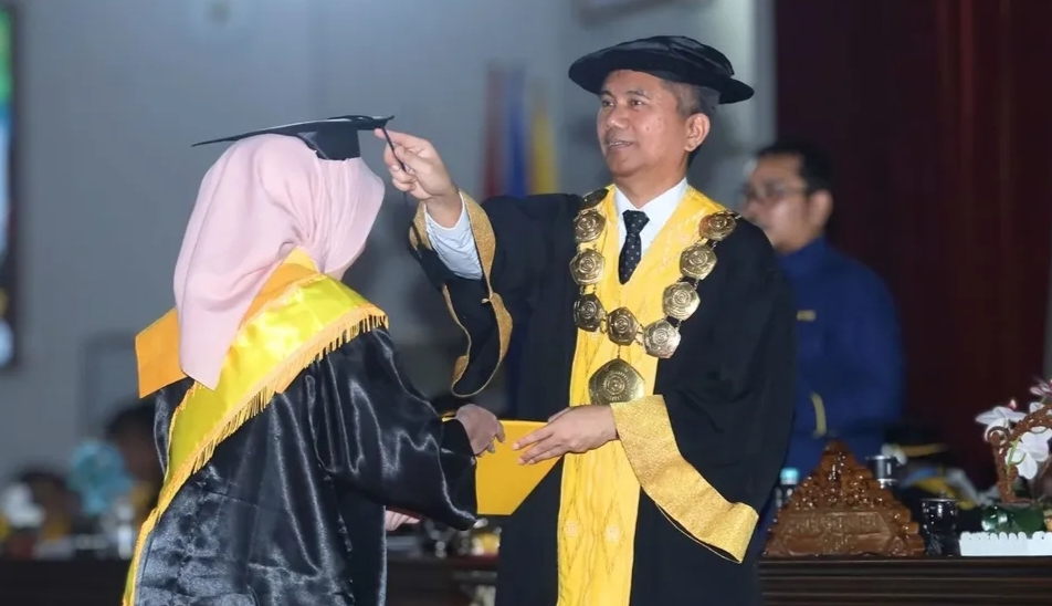 Wisuda ke-183, Unsri Hadirkan Wamendikdasmen dan Akademisi dari Malaysia