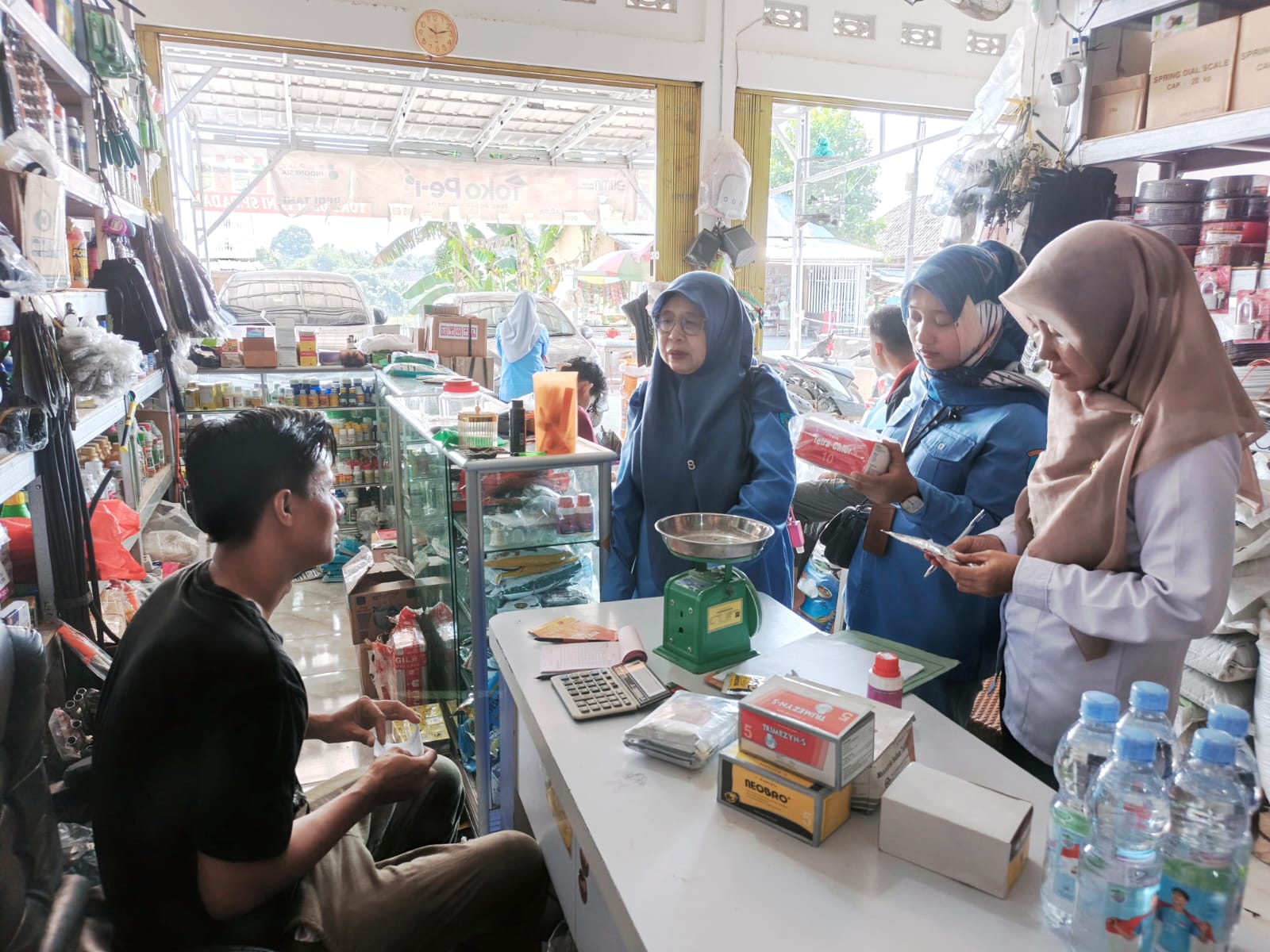Disbunnak OKI Tingkatkan Pengawasan Obat Hewan dan Pakan, Lakukan Inspeksi ke Distributor