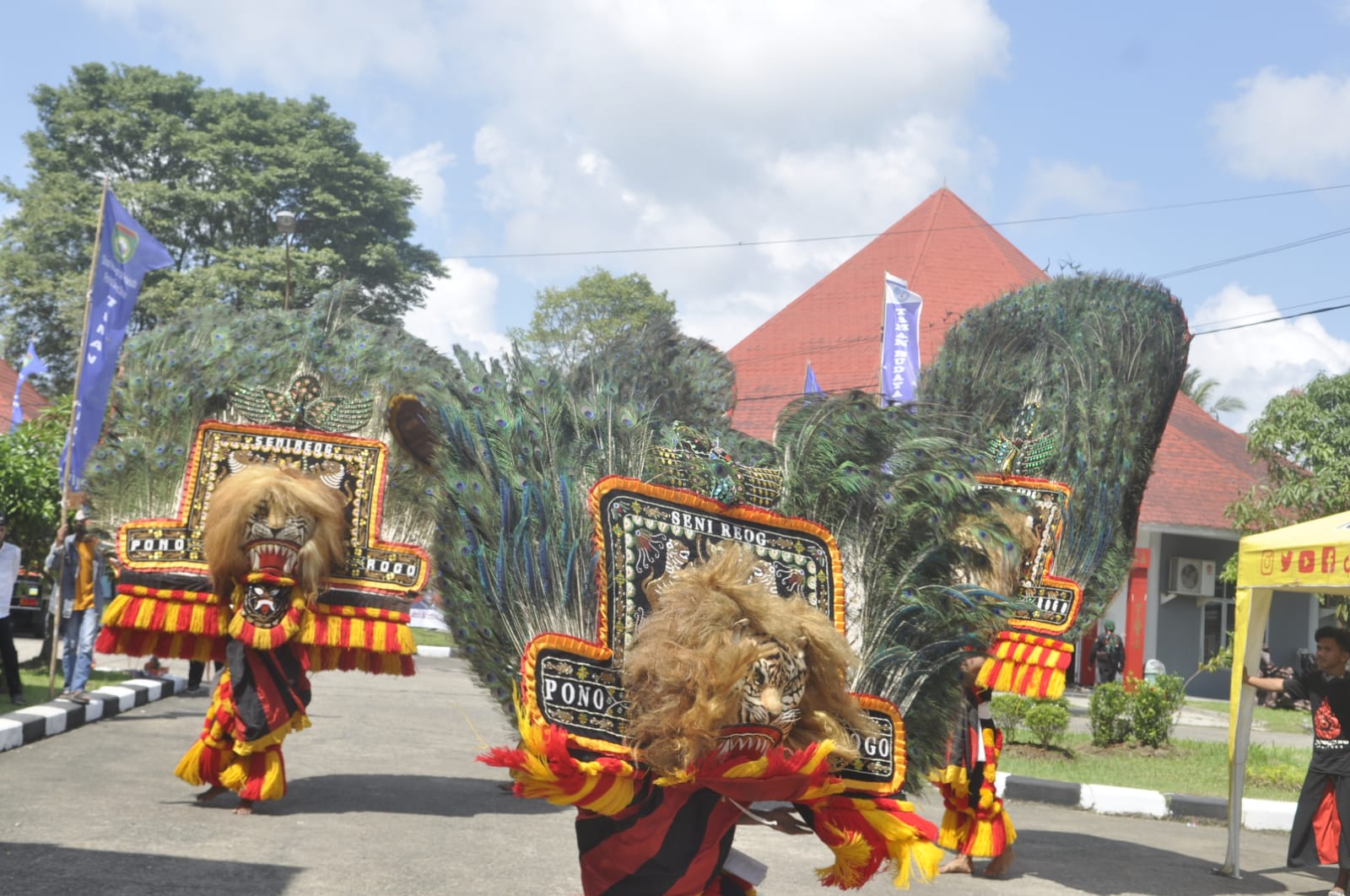 Bakal Bangun Patung Reog Ponorogo  Setinggi 126 Meter