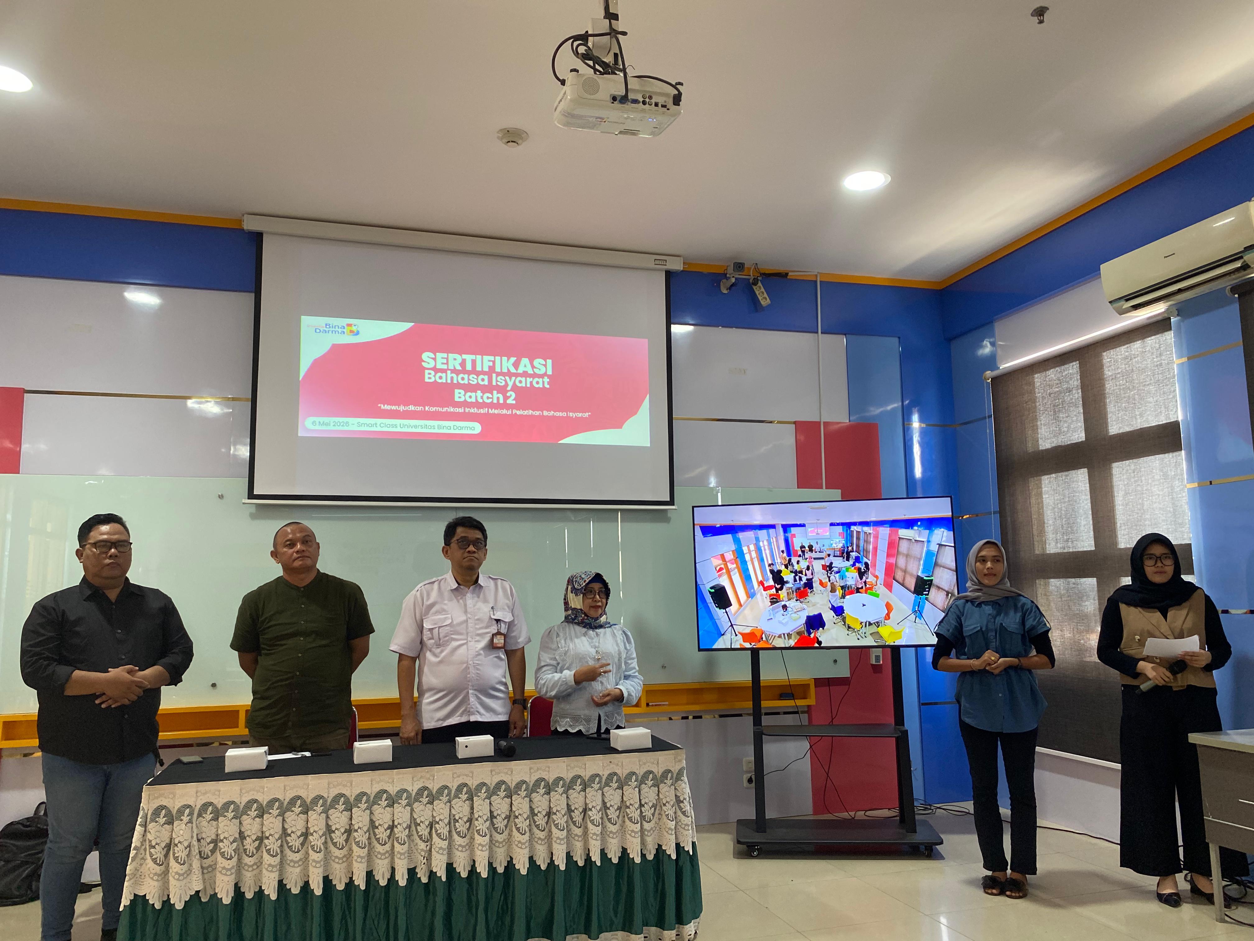 UBD Palembang Perkuat Inklusivitas Komunikasi dengan Pembukaan Kelas Sertifikasi Bahasa Isyarat Batch 2
