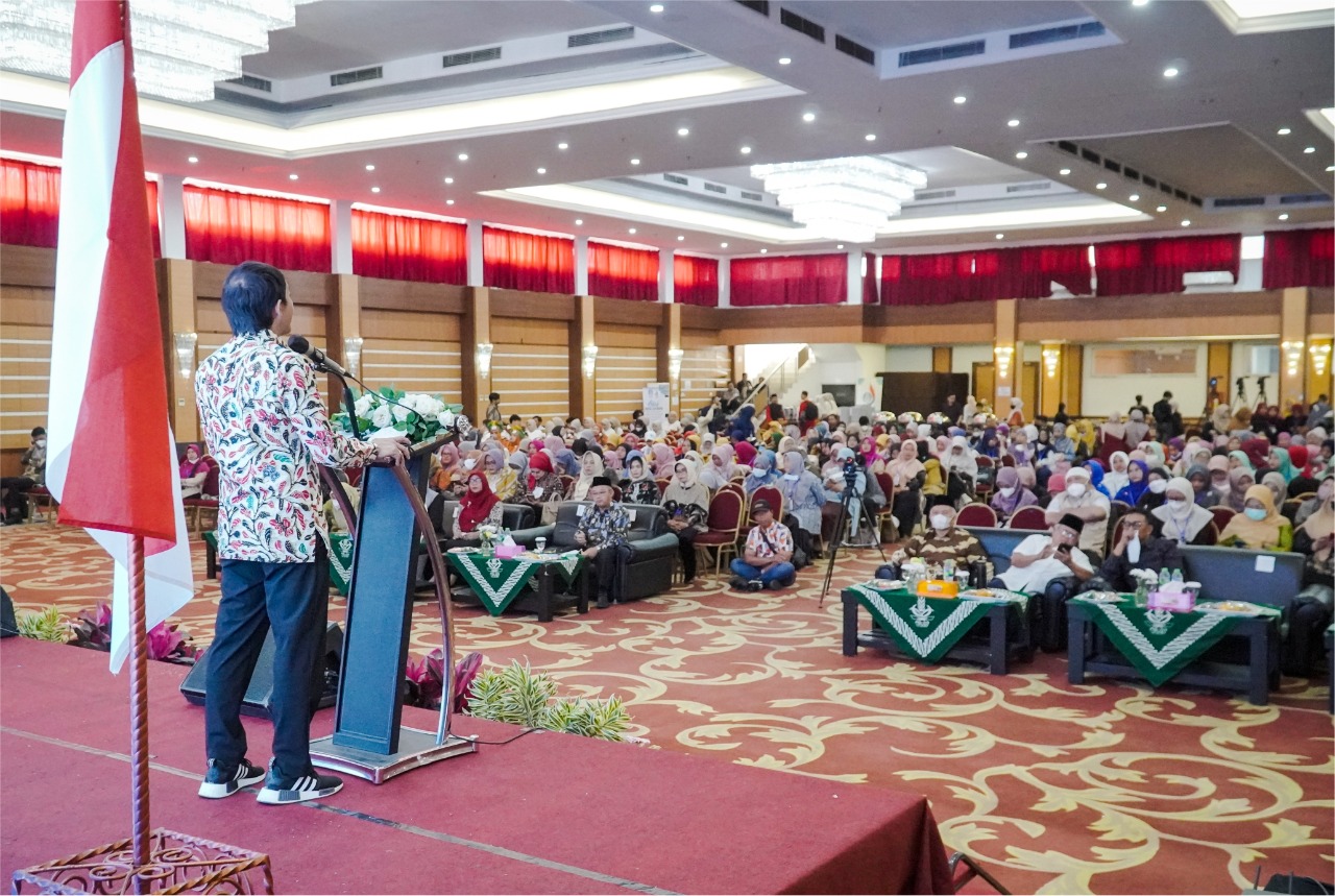 Raja Juli Antoni Ajak Perempuan Muda Nasyiatul Aisyiyah Berpartisipasi Sukseskan PTSL