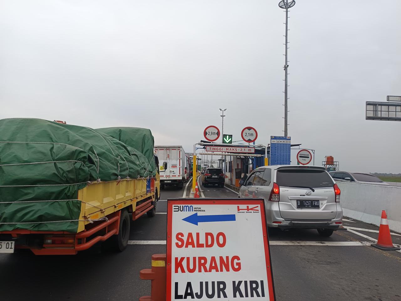 Hari Ini Puncak Lalulintas Libur Nataru Diprediksi 15.425 Kendaraan Melintasi Tol Kayuagung-Palembang