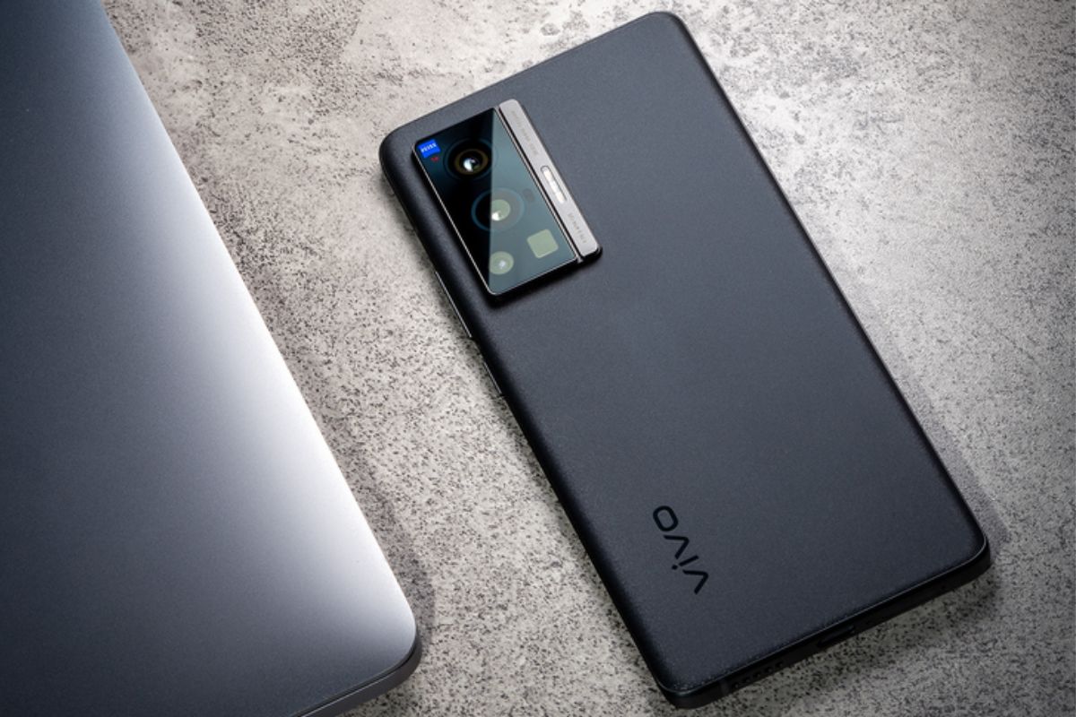 Harga Vivo X70 Pro di Juni 2025 Kian Terjangakau! HP Fotografi dengan Kamera Periskop Telefoto Andalan
