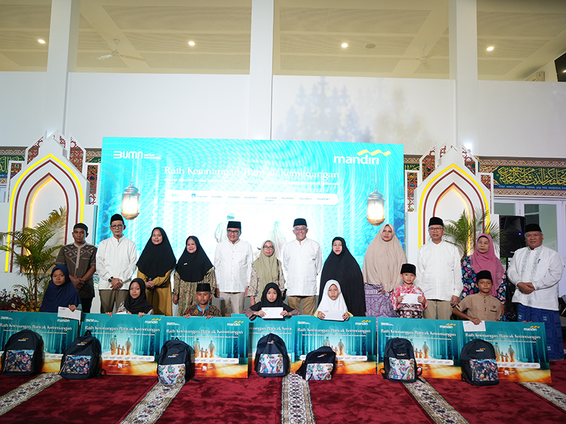 Bank Mandiri Group Salurkan 57.600 Paket Ramadan untuk Anak Yatim, Dhuafa, dan Lansia di Seluruh Indonesia