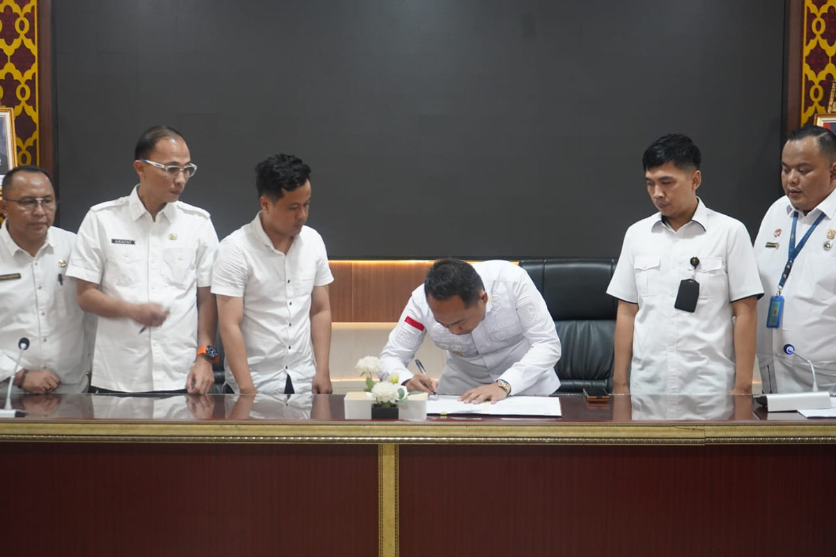 Kanwil Kemenkum Sumsel Gelar Rapat Harmonisasi Raperbup Banyuasin Jelang Libur Panjang Mei 2025