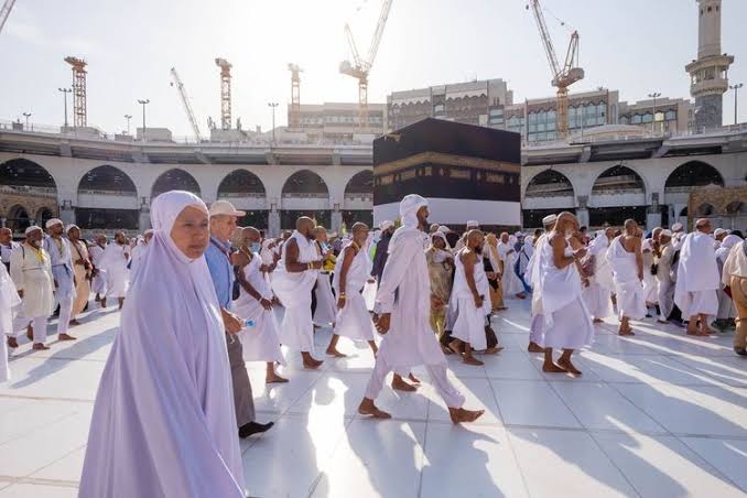 Nah Loh, Arab Saudi Larang Jemaah Haji Bentangkan Spanduk dan Bendera di Tanah Suci, Ada Apa?