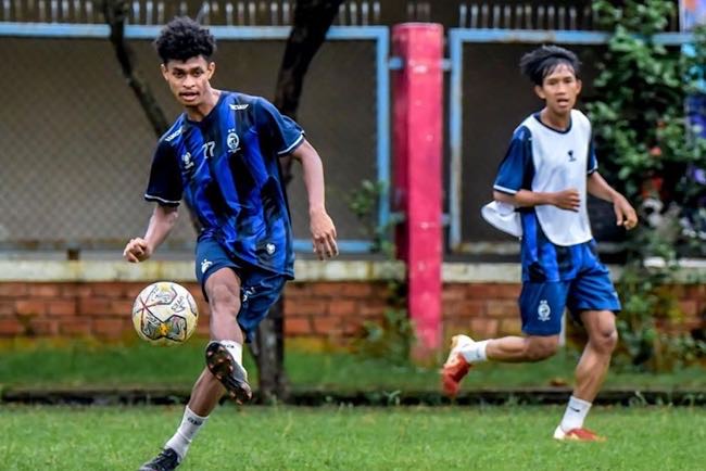 Coach Yoyok Mulai Membaca Kekuatan Timnya, Janji Tetap Pertahankan Formasi Pemain Local Pride Sriwijaya FC 