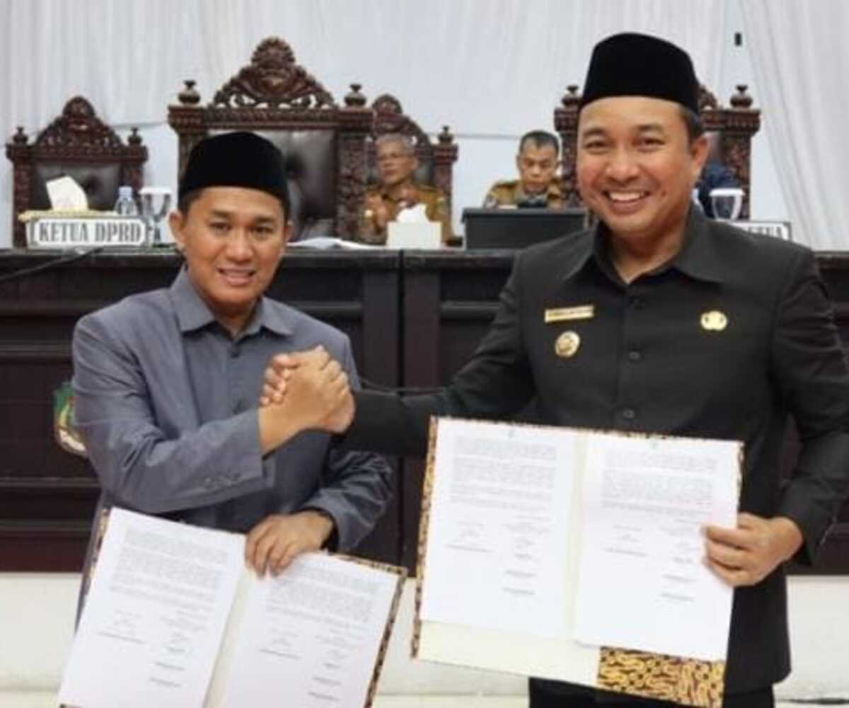 DPRD-Pemkab Luwu UtaraTeken MoU KUA PPAS APBD 2027