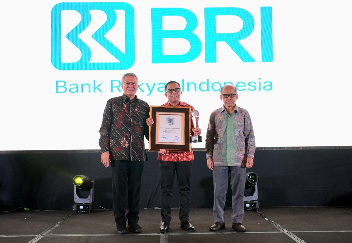 BRI Kembali Dinobatkan Sebagai Perusahaan dengan Tata Kelola Terbaik Di Ajang Indonesia Trusted Companies 2025