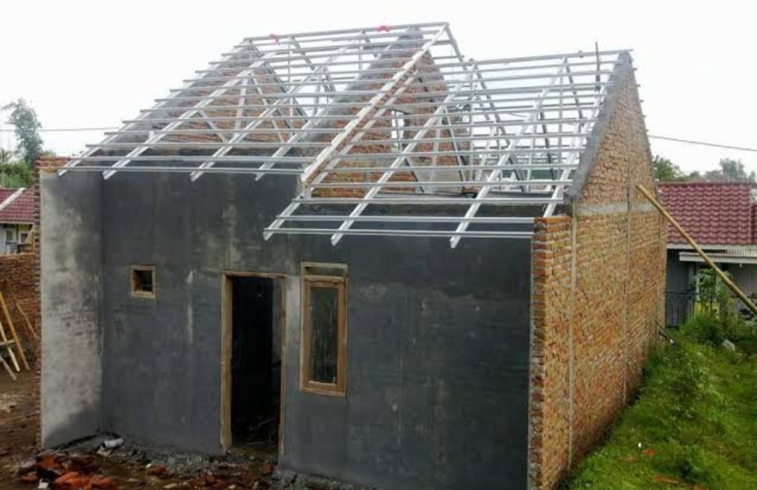 Berikut Estimasi Biaya Renovasi Atap Rumah Menggunakan Baja Ringan, Jangan Sampai Tekor!