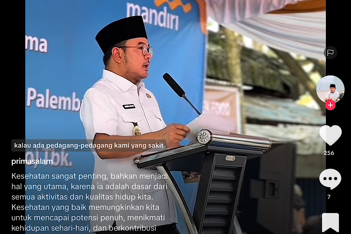 Pedagang di Palembang Pakai Kartu Pedagang Sudah Bisa Berobat Gratis