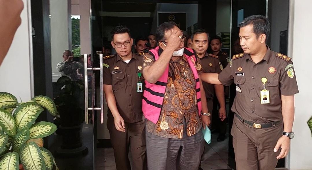 Kakak Kandung Istri Mantan Gubernur Jambi Ditahan