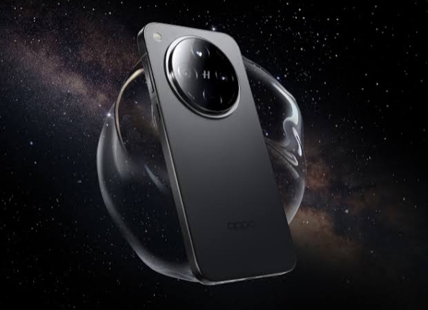 Oppo Find X8 Ultra Mengusung Layar Teknologi LTPO AMOLED dengan Kecerahan Hingga 4500 Nits