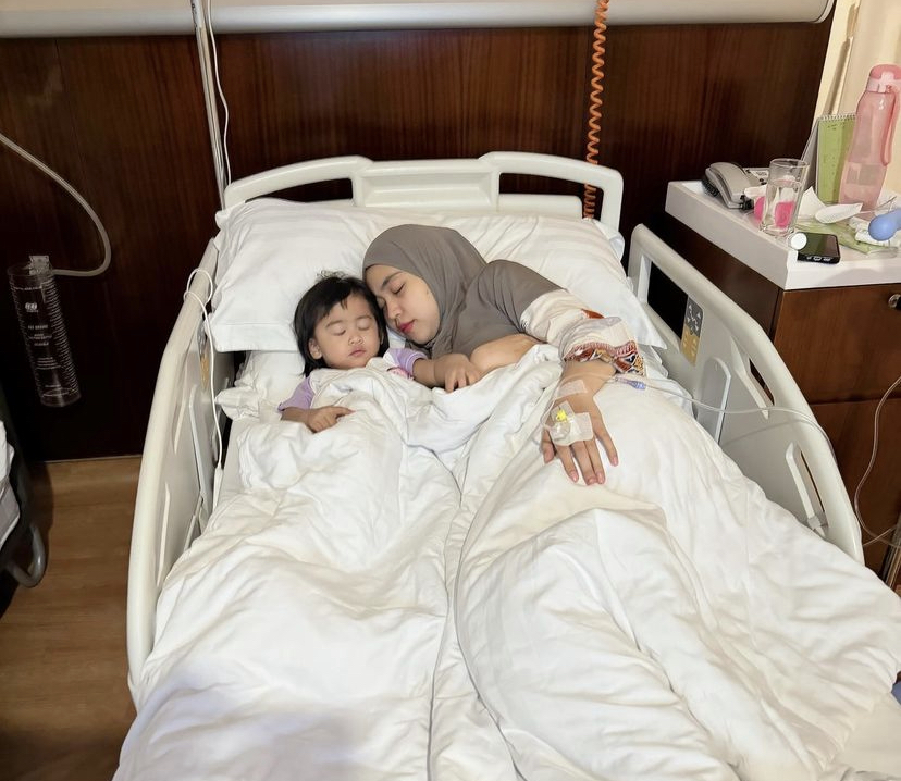 Kondisi Terbaru, Ria Ricis Kabarnya Dilarikan ke Rumah Sakit dalam Kondisi Lemas