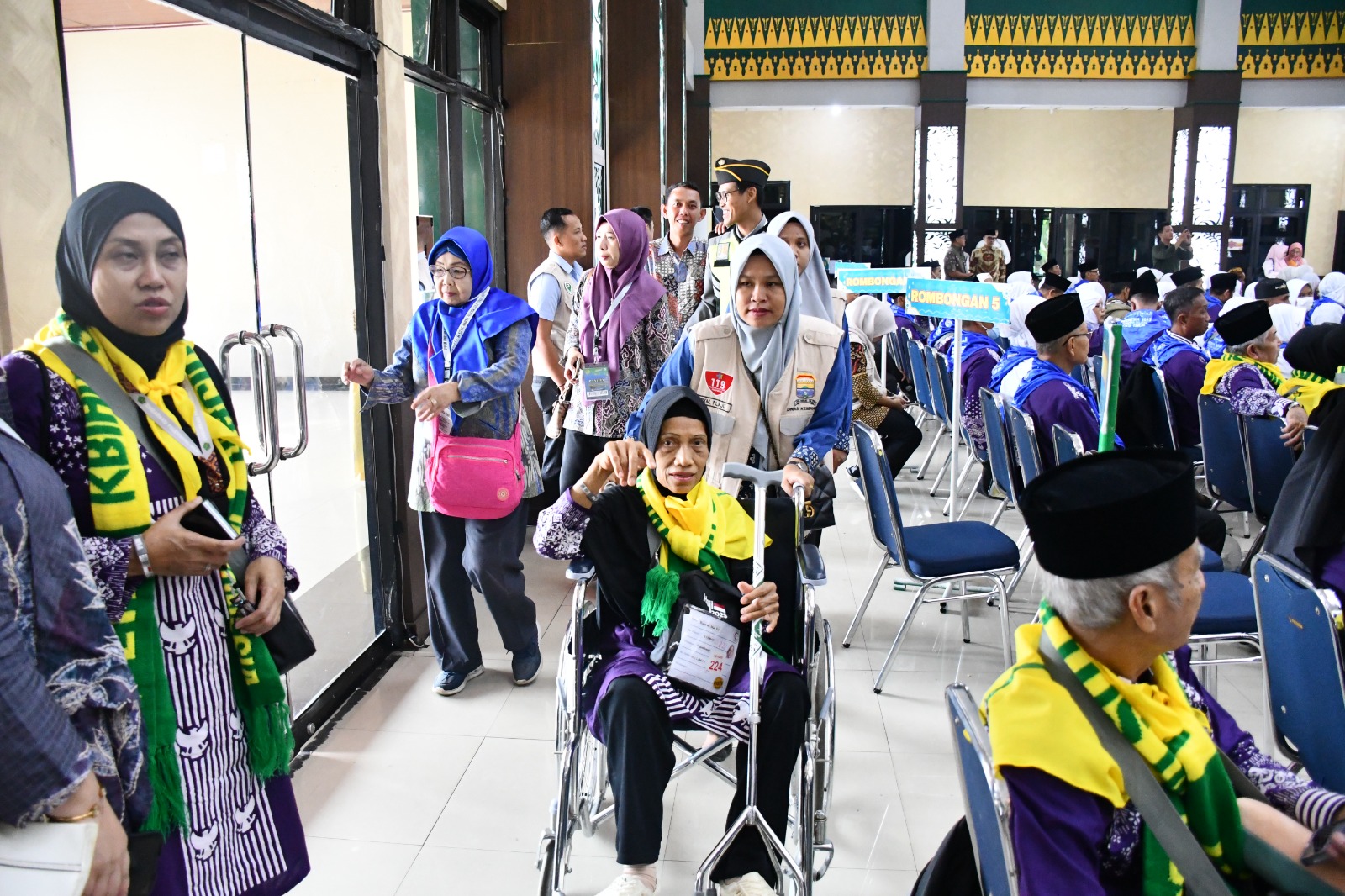 368 Jemaah Haji Kloter 5 Asal OKUT dan Palembang Terbang Menuju Madinah, Besok Giliran Jemaah Babel