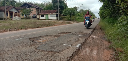 Jalan Berlubang di Jalinsum Muratara Kembali Menelan Korban Jiwa, Sejak 2013 Tidak Pernah Diperbaiki
