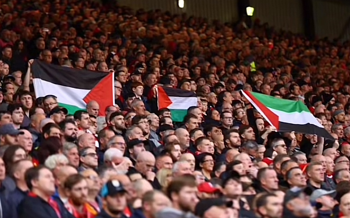 Demi Tuhan Selamatkan Gaza! Berkumandang di Anfield, Kandang Liverpool Tak Ramah Buat Pendukung Zionis Israel