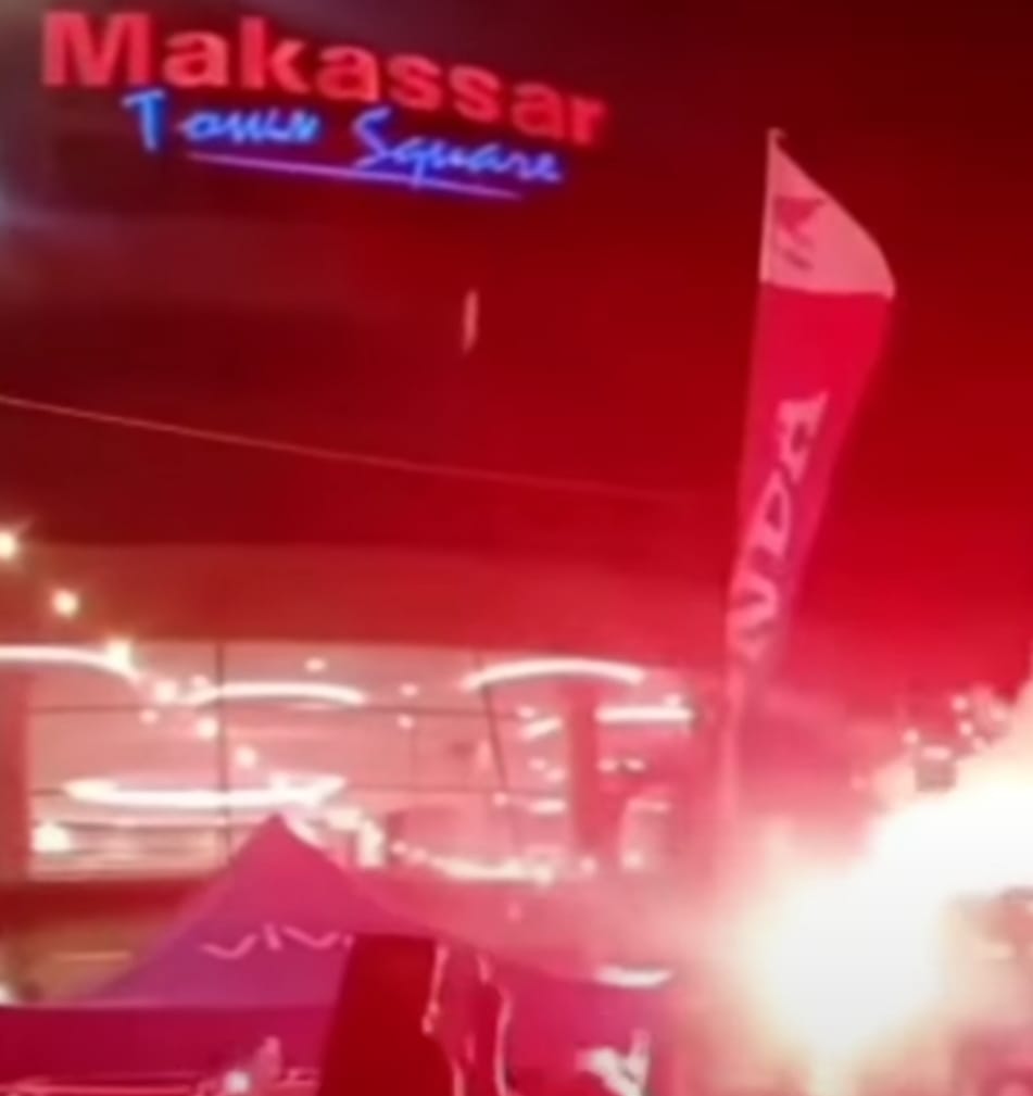 PSM Kunci Gelar Juara LIga 1, Ribuan Suporter Tumpah ke Jalan-jalan Makassar