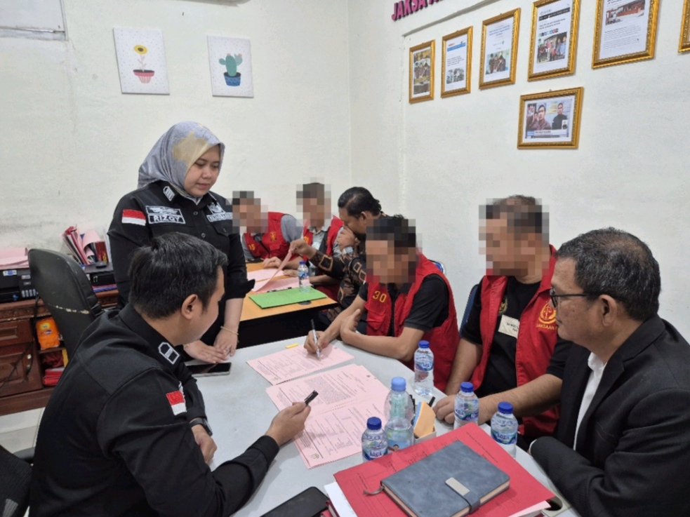 Kejari OKI Lakukan Tahap II Kasus Korupsi Panwaslu dan Dispora