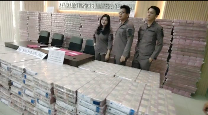 Begini Penampakan Uang Setengah Triliun Lebih yang Berhasil Disita Kejati Sumsel