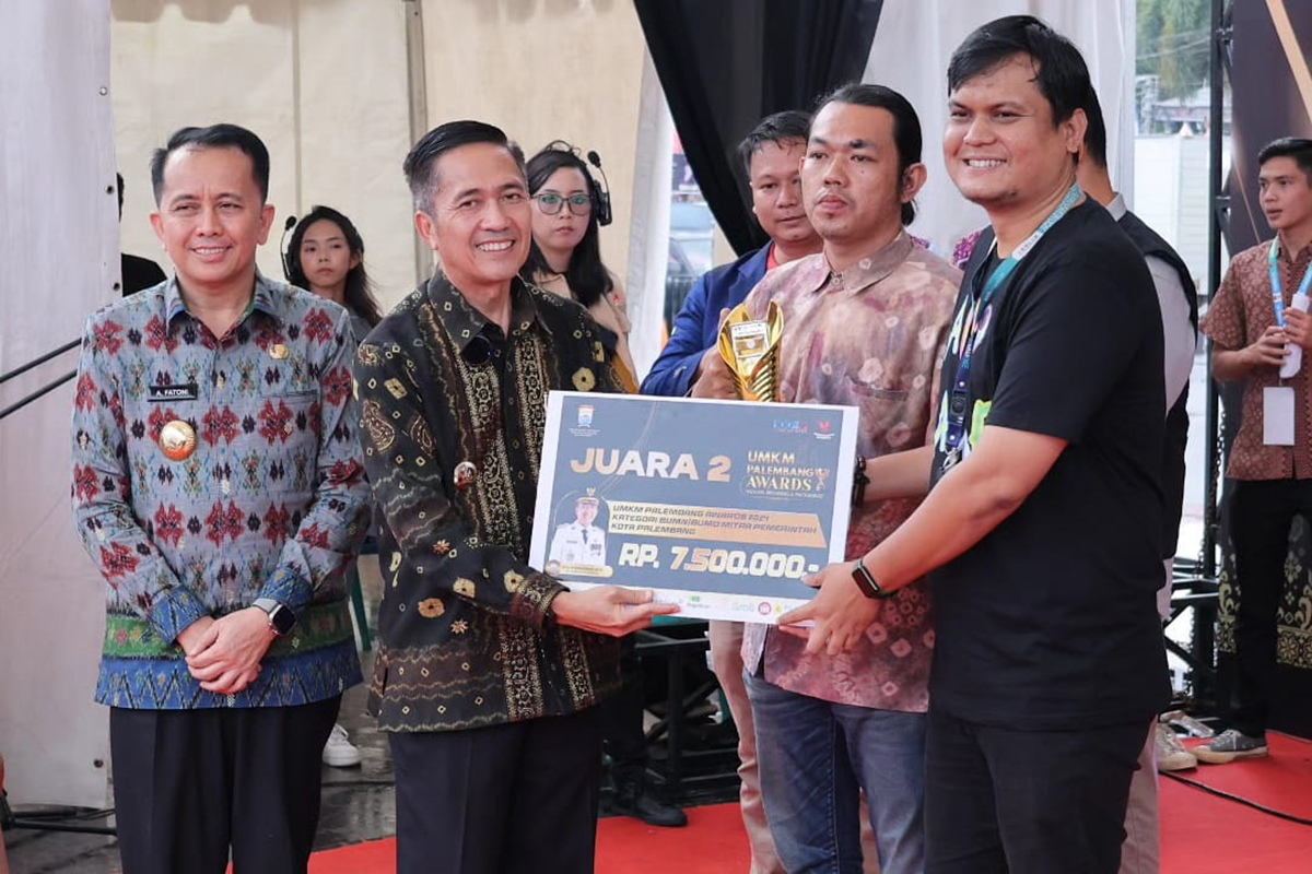 Ratu Dewa Beri Bantuan Modal di UMKM Palembang Awards 2024, Yakinkan Potensi Investasi Palembang