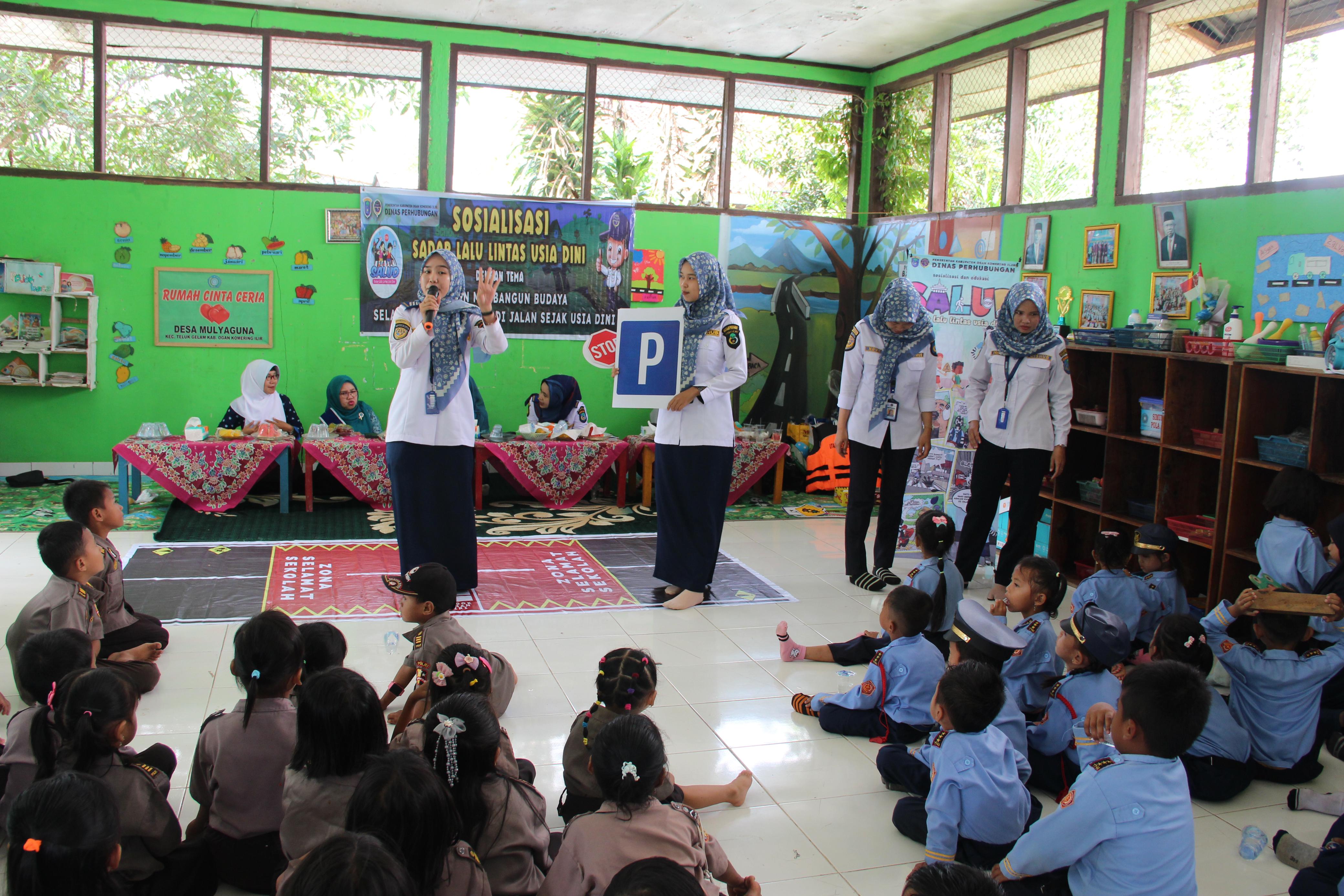 Anak-Anak TK Anggrek Teluk Gelam Diberi Edukasi Kesadaran Lalu Lintas Sejak Usia Dini