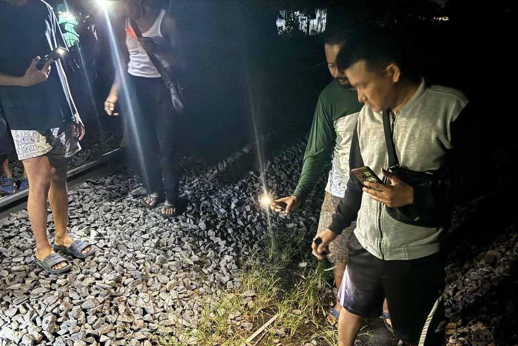 Diduga Asyik Bermain Game HP di Jalur Rel Kereta Api, 2 Remaja Prabumulih Dijemput Ajal