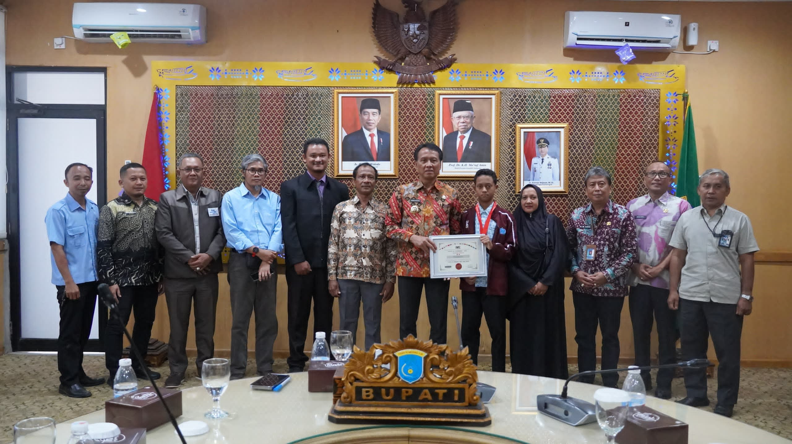 Prestasi Membanggakan! SMP Plus Literasi Petir, Sekolah Binaan Sampoerna Agro, Go Internasional!