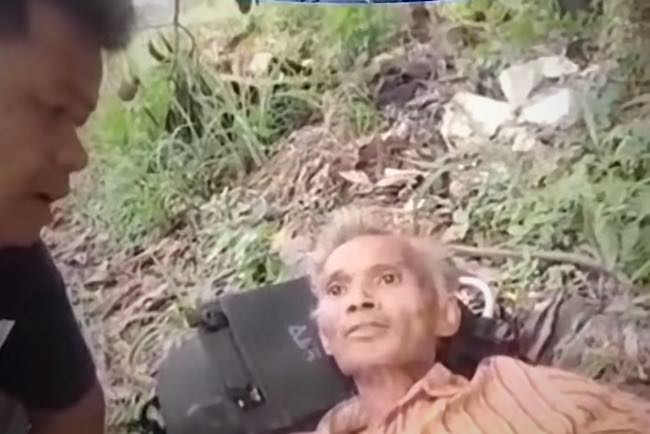 Viral, Bapak Dibuang Anaknya di Kebun di Panongan Tanggerang, Warga Bandung Ini Ditemukan Dalam Kondisi Sakit