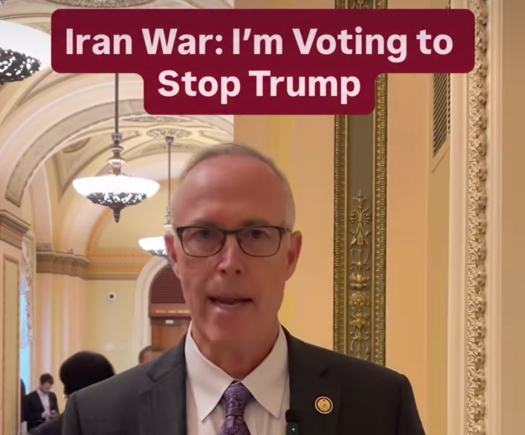 Prediksi Meleset, Iran Ternyata Masih Bertahan di Tengah Gempuran AS - Israel