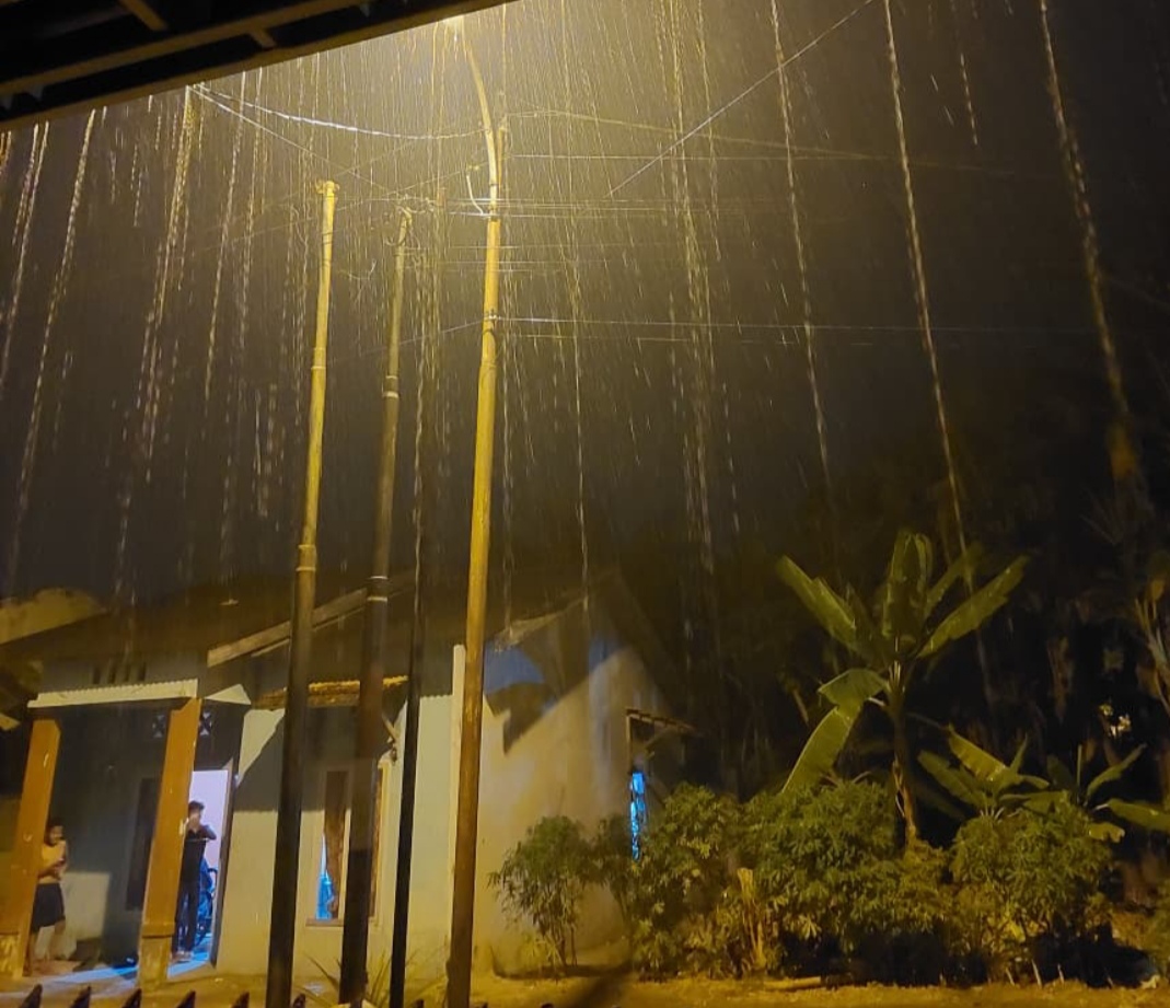 Hujan Membasahi Kayuagung dan Sekitarnya Sejak Malam