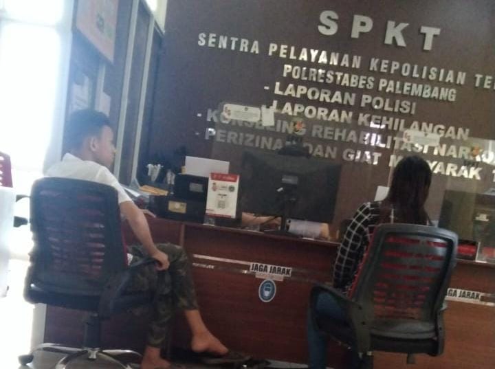 Rumah Didatangi Tamu, Hp Anak Lenyap Dicuri, Aksi Pelaku Terekam CCTV