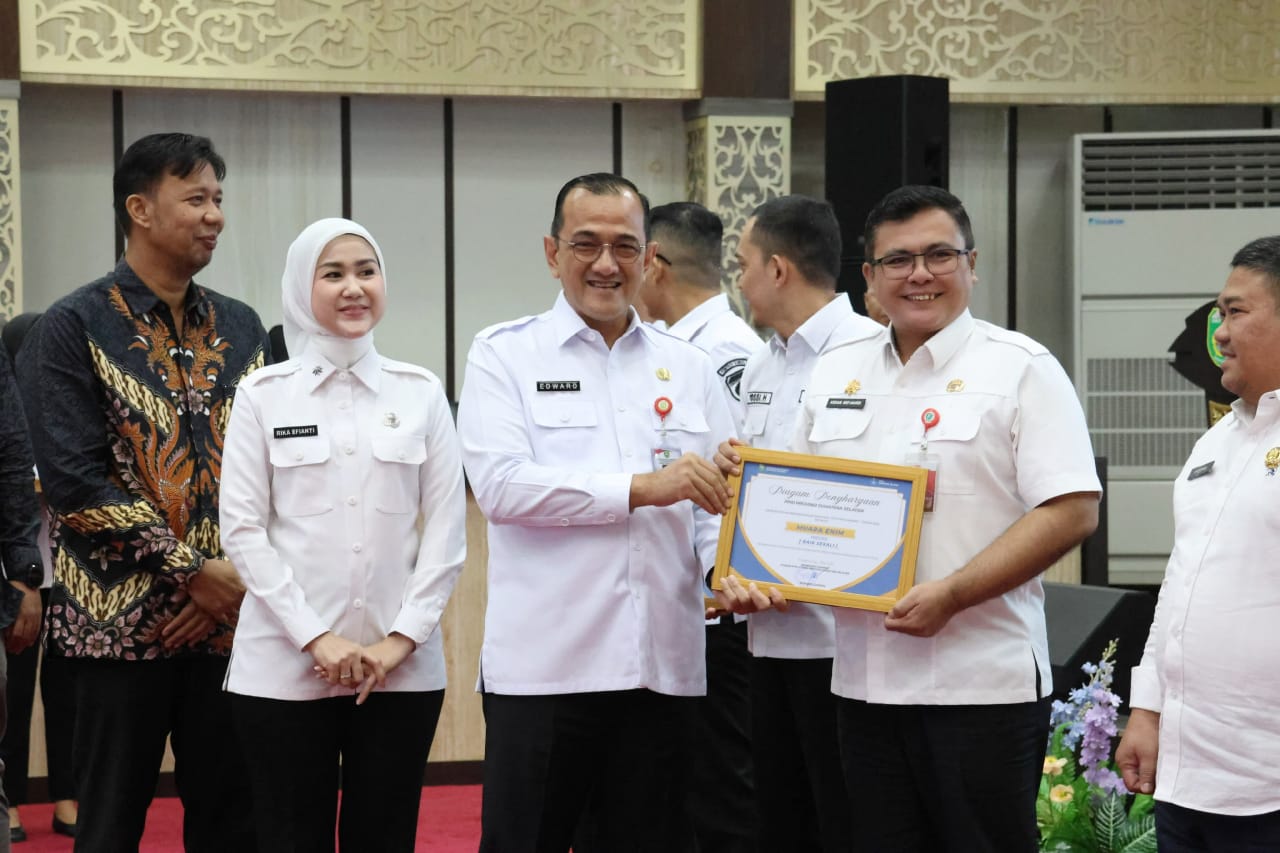 Pemkab Muara Enim Pertahankan Peringkat Pertama dalam Indeks SLIP Tahun 2025
