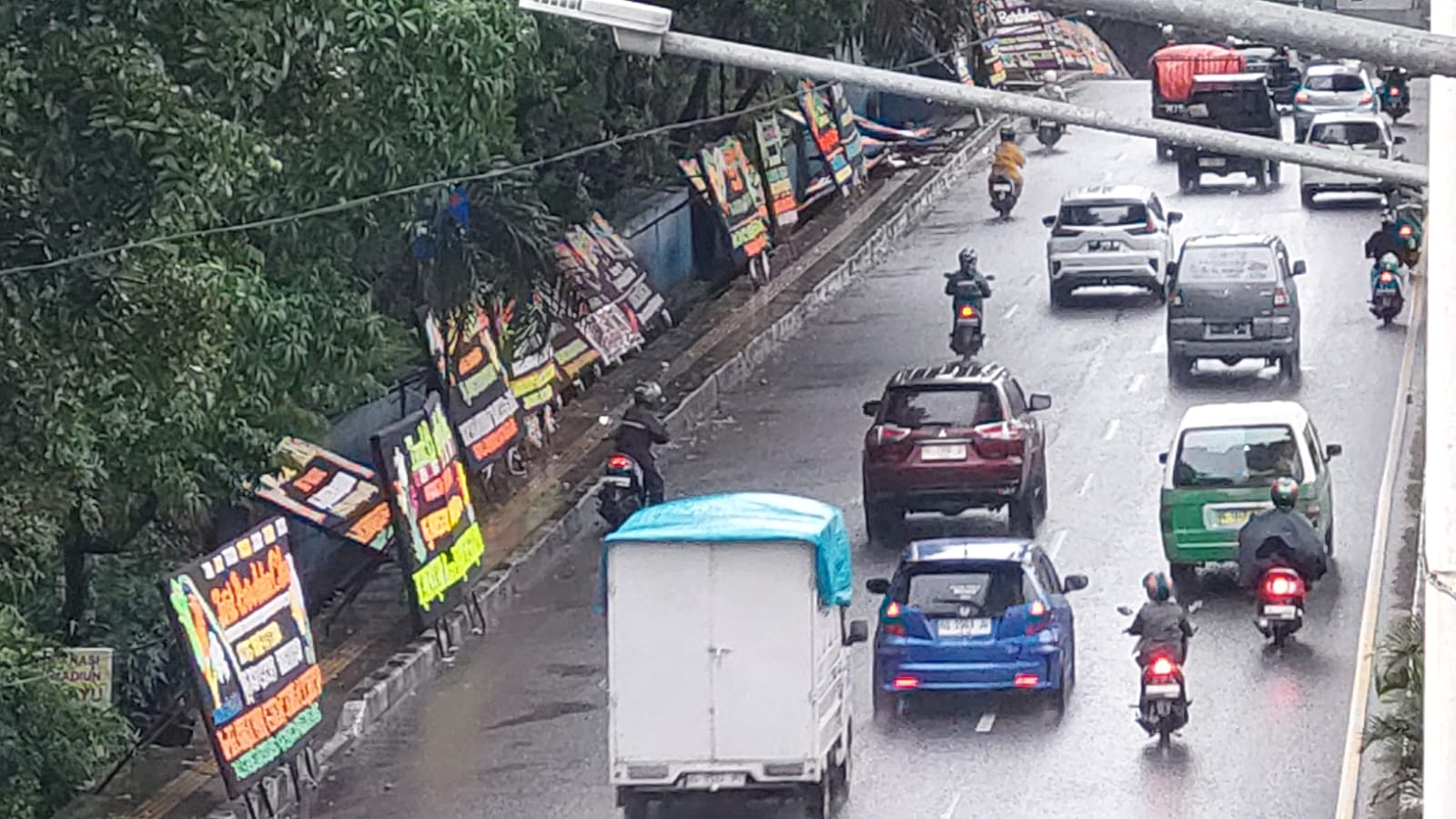 GM Sumatera Ekspres Meninggal Dunia, Karangan Bunga Duka Cita Melebihi HUT Sumeks