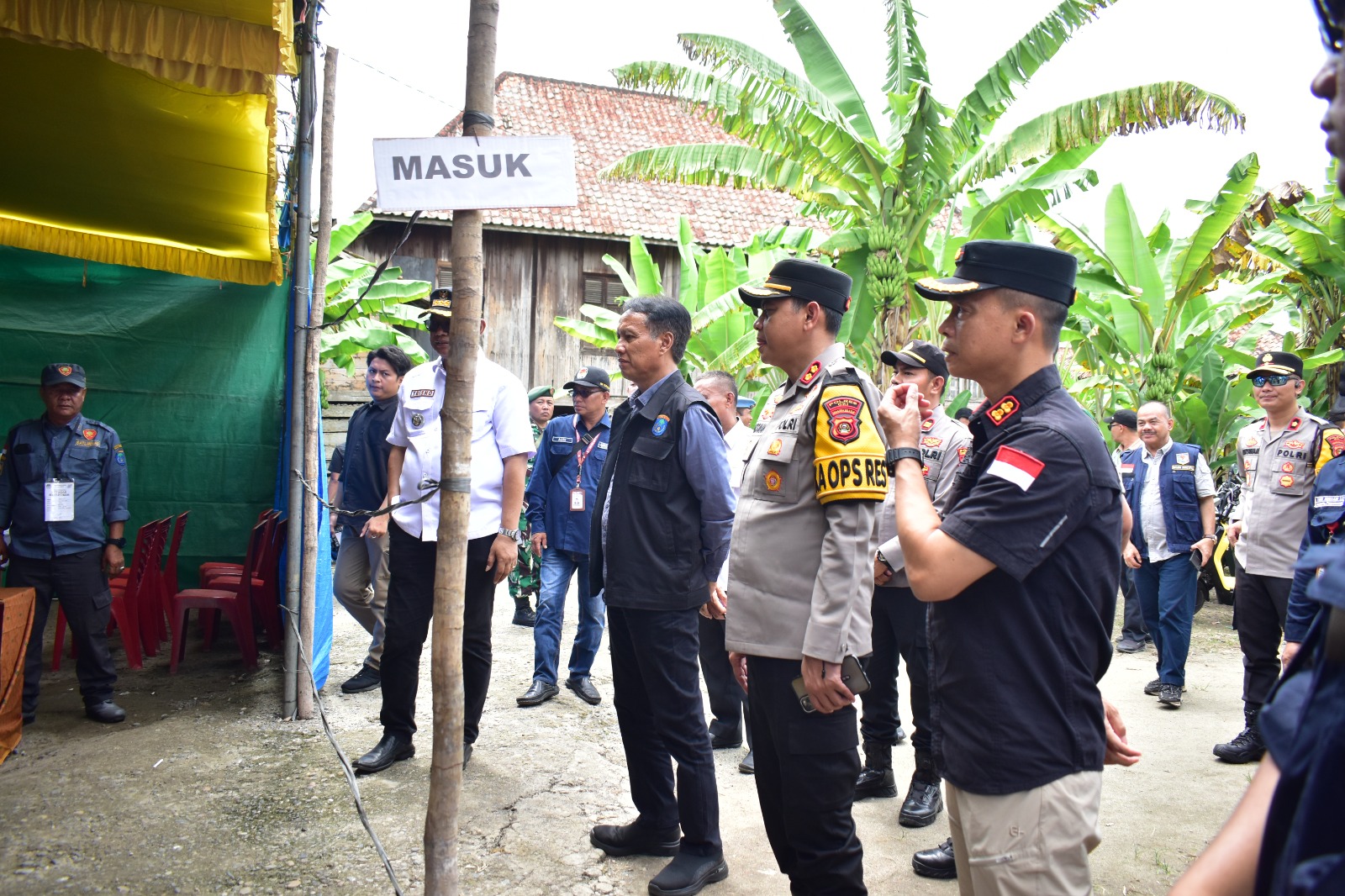 Warga OKI Gunakan Hak Pilih, Pilkada Berjalan Damai dan Kondusif