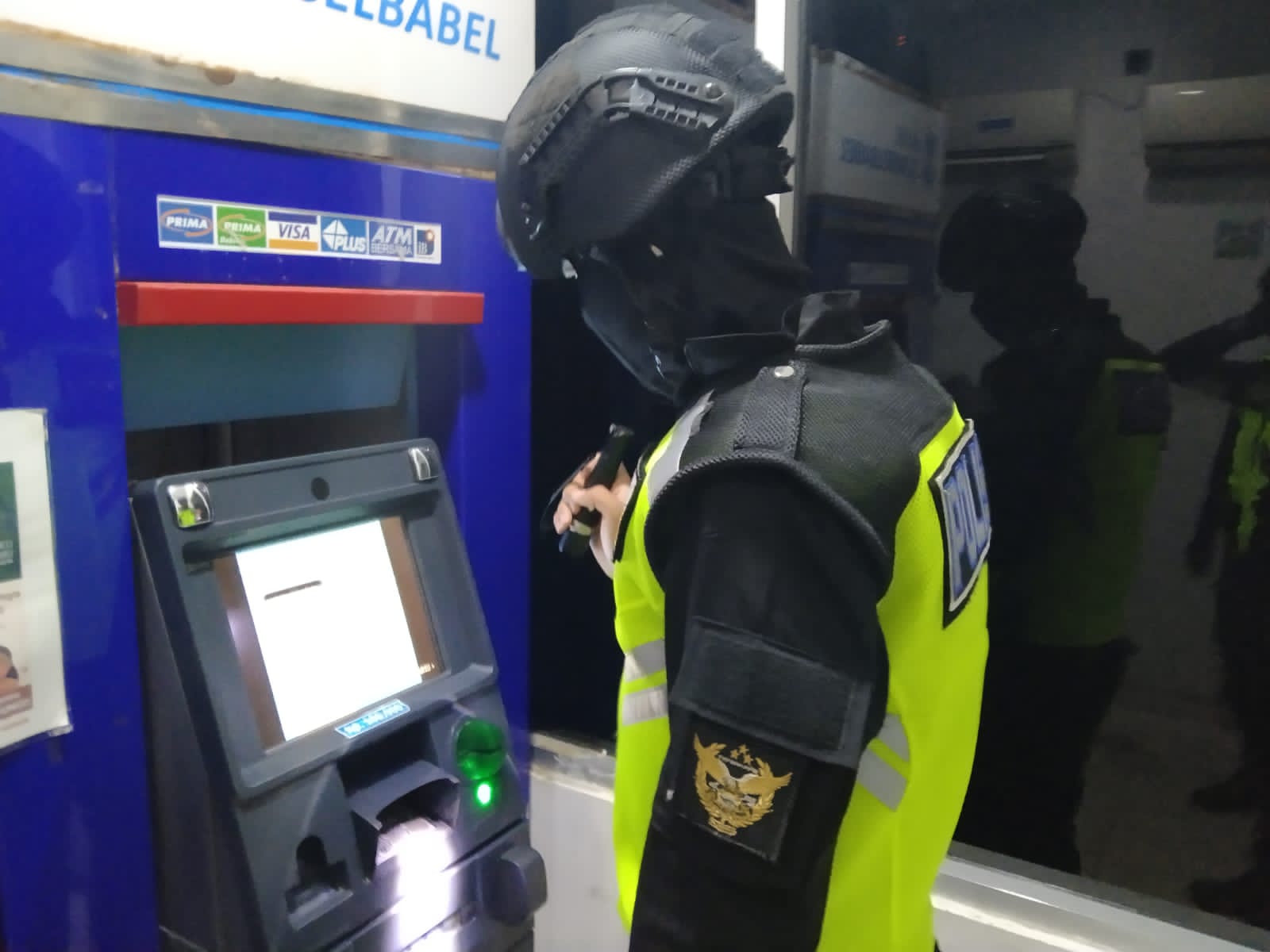 Antisipasi Kejahatan Skimming, Tim Bravo Patroli di Anjungan ATM