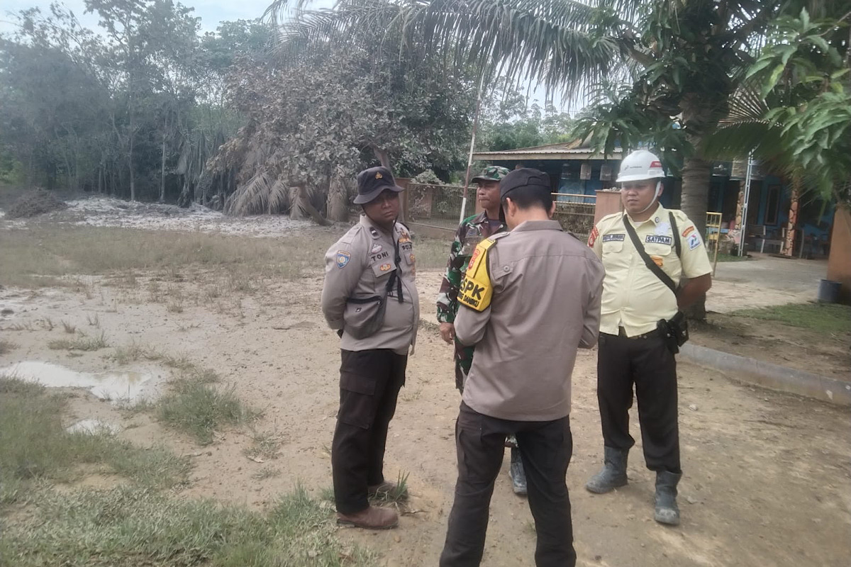 Pipa Gas Milik Pertamina Bocor, Jalur  Desa Gunung Raja Empat Petulai Dangku Muara Enim 