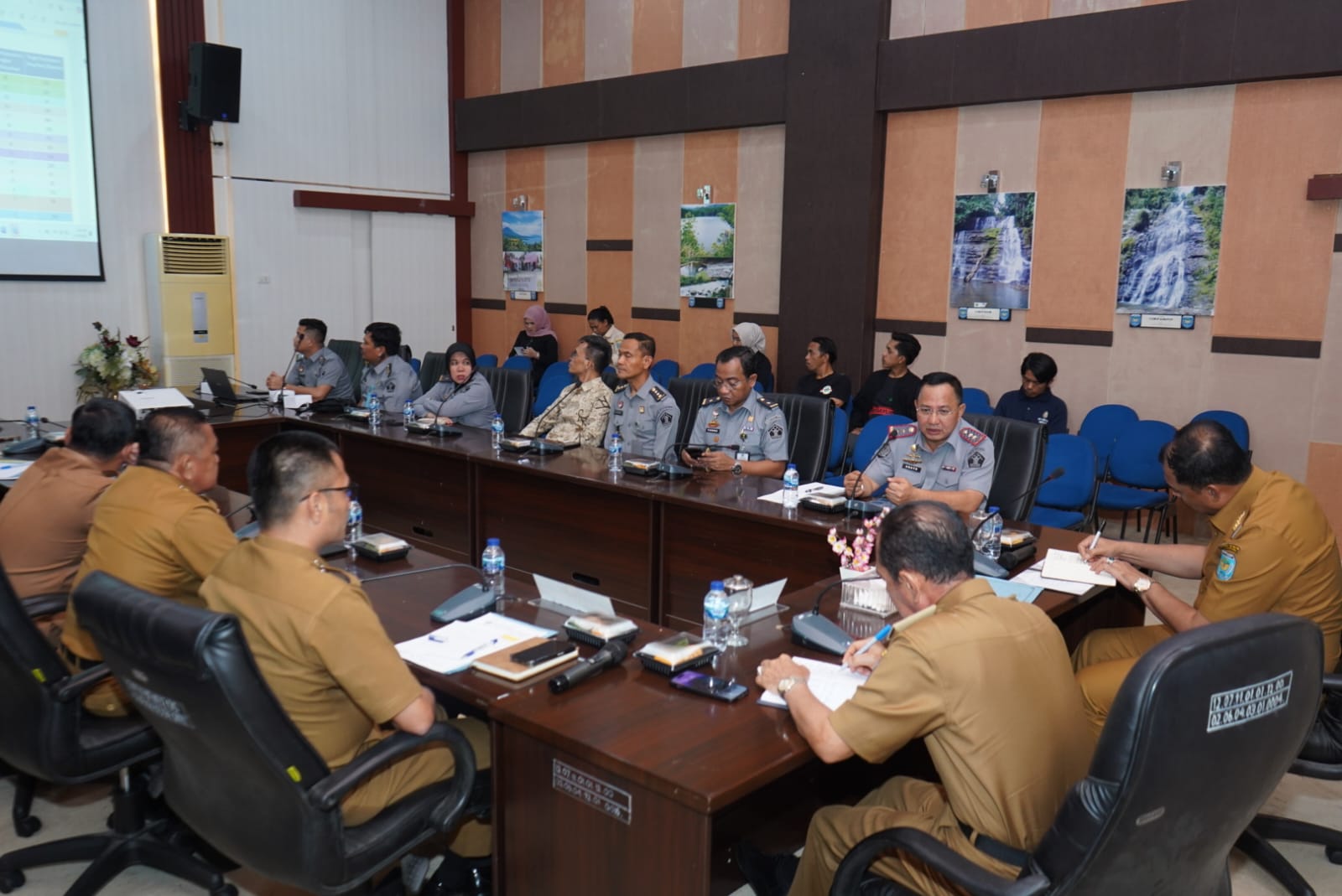 Kemenkum Sumsel dan Pemkab OKU Selatan Percepat Pembentukan Posbakum dan Koperasi Merah Putih