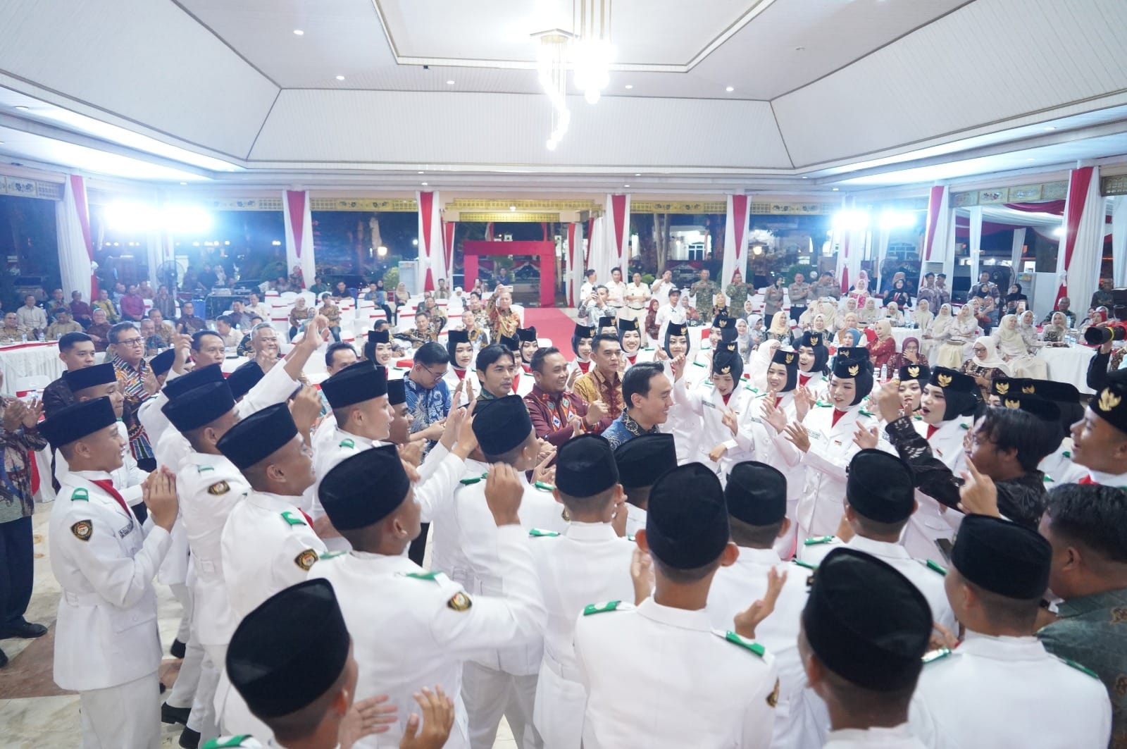 Sukses Kawal Merah Putih, Muchendi Ajak Paskibraka OKI Terus Berkarya