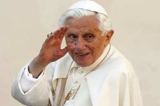 Paus Benediktus XVI Meninggal di Usia 95 Tahun, Paus Pertama yang Mengundurkan Diri Sejak 600 Tahun Terakhir