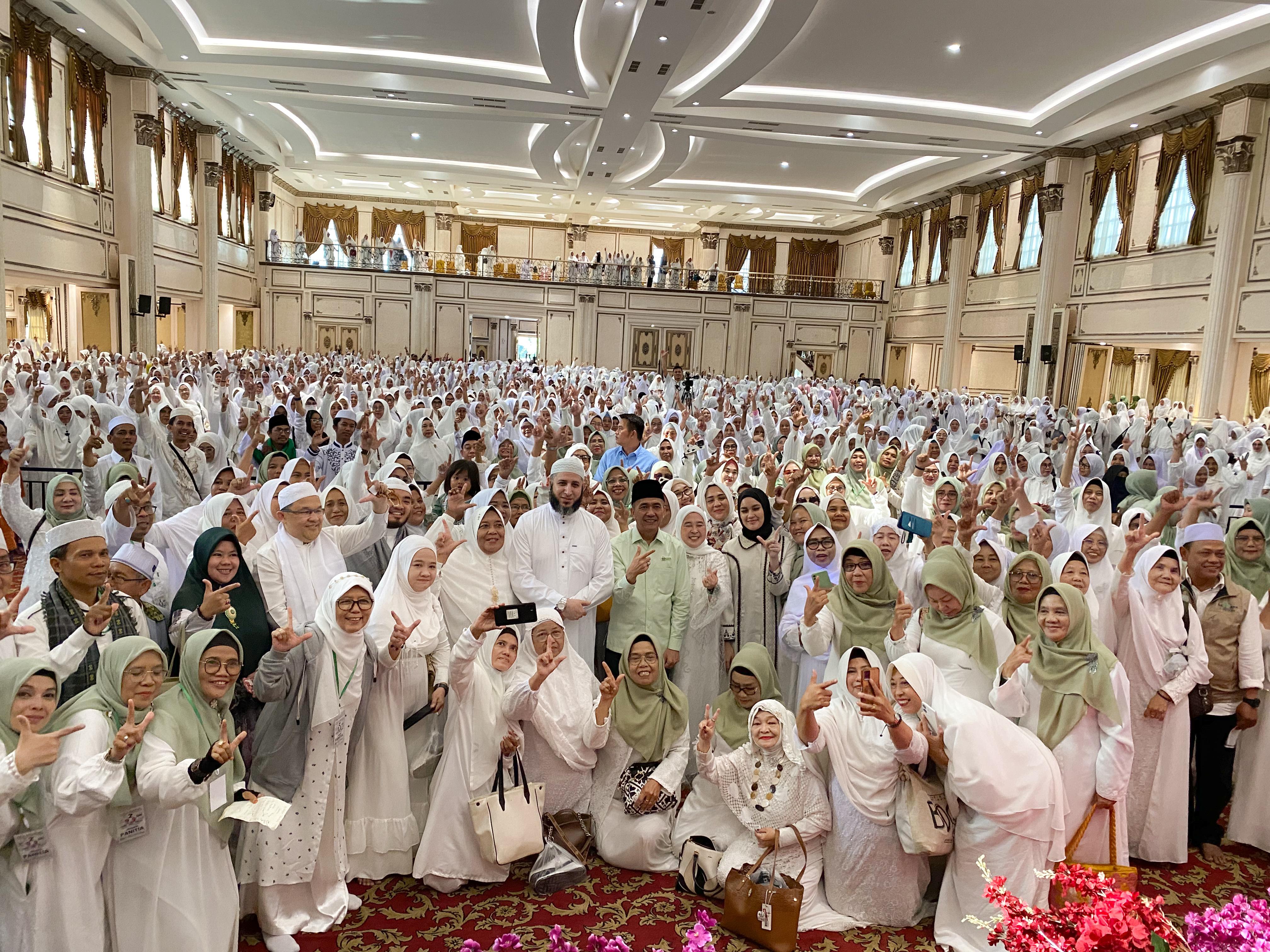 Jelang Debat Terakhir Pilkada Palembang, RDPS Gelar Zikir dan Tabligh Akbar, Minta Doa Ribuan Jemaah 