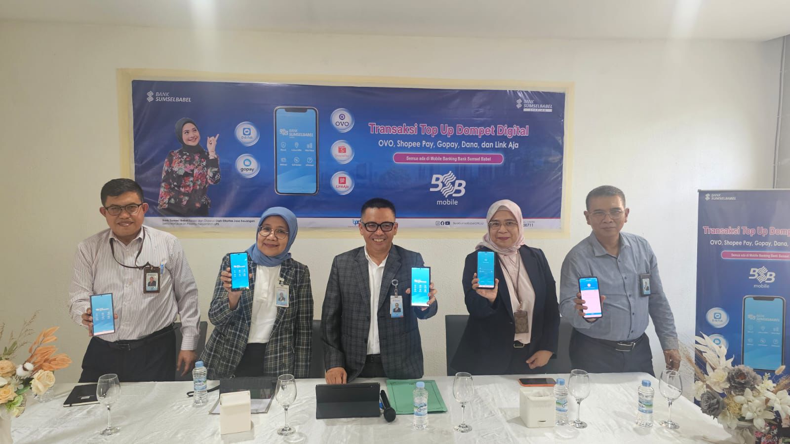 Gen Z Makin Dimudahkan! Top Up Dompet Digital Kini Bisa di Bank Sumsel Babel