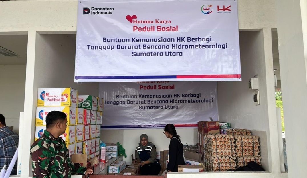 Hutama Karya Berbagi, Berikan Bantuan Kemanusiaan Bencana Banjir di Sumatera Utara