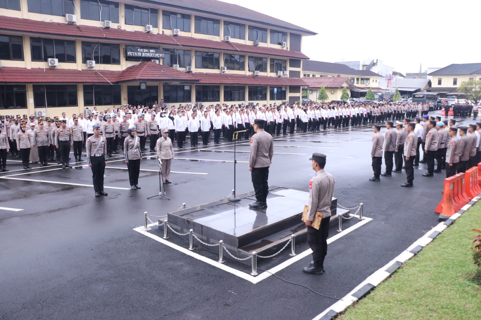 Kepercayaan Publik Terhadap Polda Sumatera Selatan hingga Februari 2023 Terus Mendapatkan Tren Positif - sumeks.disway.id - SUMEKS.CO