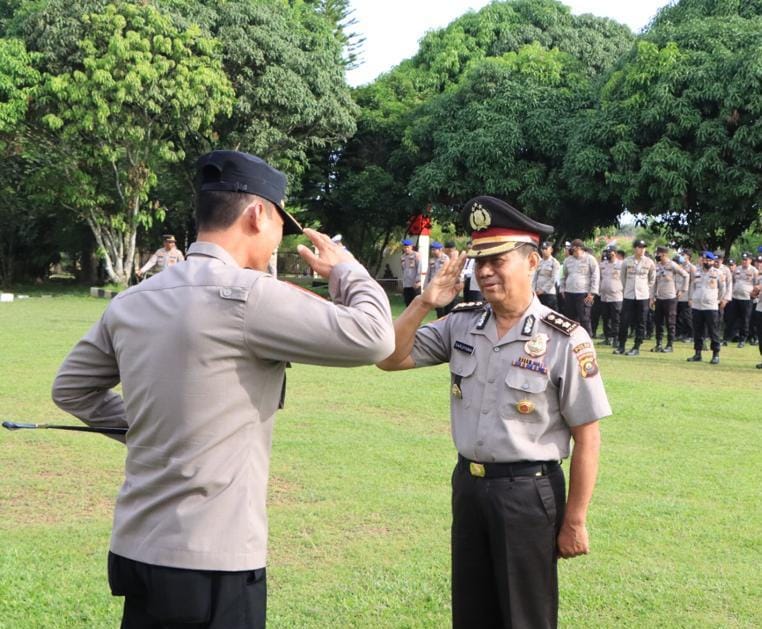 Loyalitas Tinggi Tanpa Cacat, 2 Personel Polres Banyuasin Naik Pangkat Pengabdian