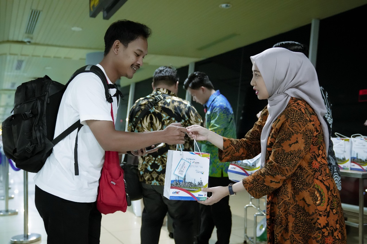 UMKM Plaju Pertamina Melangit Bersama Penumpang Pelita Air Rute Palembang-Jakarta